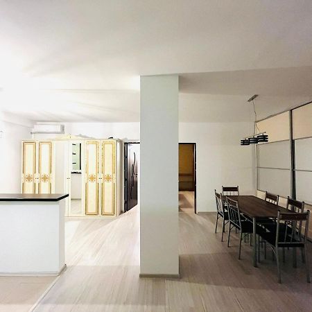 Confortmodern Flat3 Rooms Bacău Exterior foto